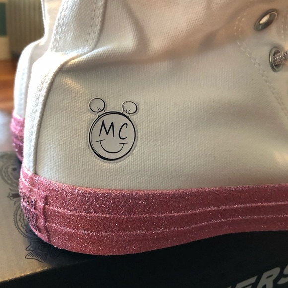 Converse X Miley Cyrus Chuck Taylor All Star 😳 - Picture 5 of 8